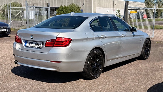 BMW 520d 4 of 5