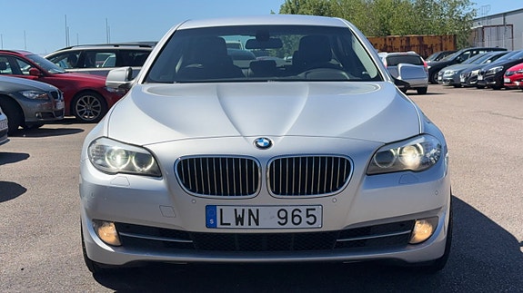 BMW 520d 2 of 5