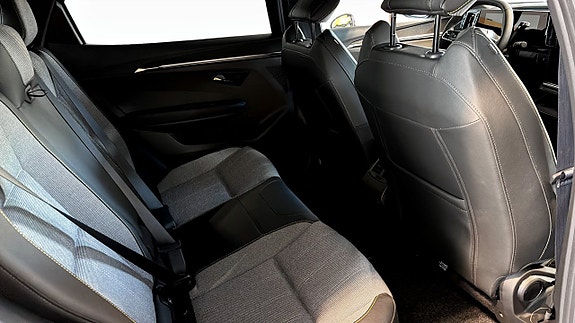 Renault Scenic E-Tech 5 of 5