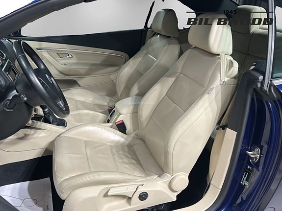 Volkswagen Eos 8 of 17