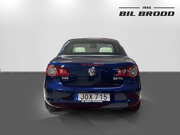 Volkswagen Eos 5 of 5