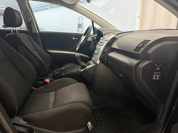 Toyota Corolla Verso 15 of 20