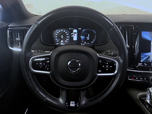 Volvo S90 10 of 20