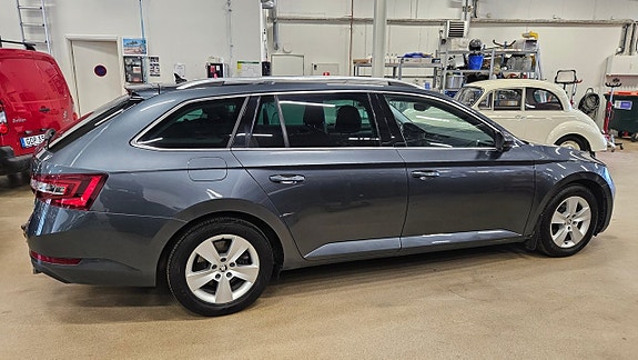 Skoda Superb 4 of 5