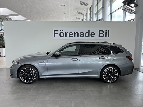 BMW 330e 3 of 15