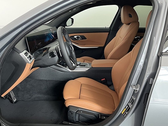BMW 330e 5 of 15