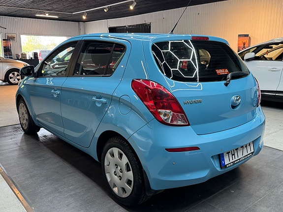 Hyundai i20 4 of 5