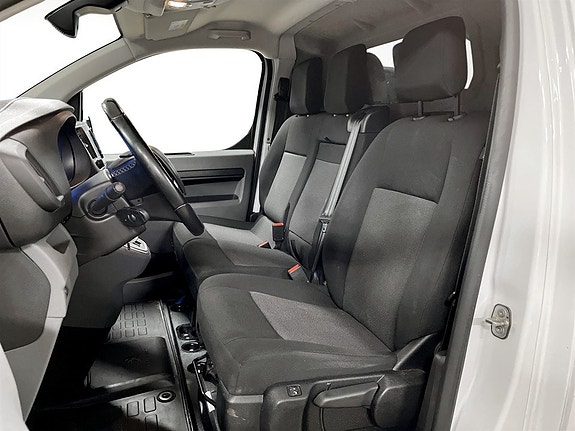Peugeot e-Expert 6 of 18