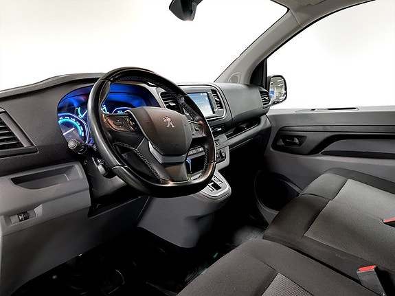 Peugeot e-Expert 7 of 18