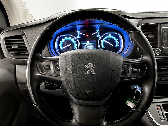Peugeot e-Expert 9 of 18