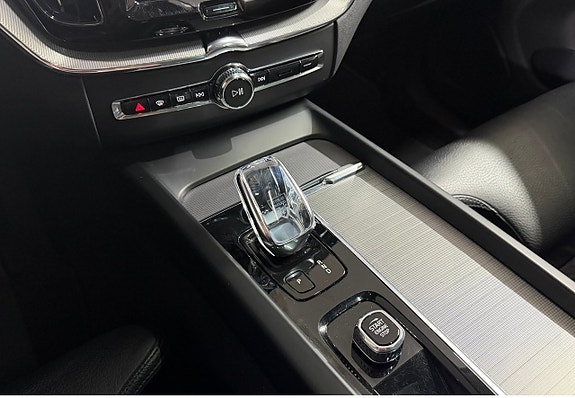 Volvo XC60 15 of 20