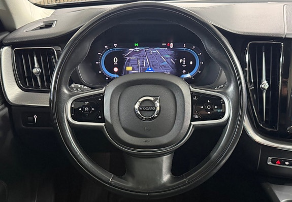 Volvo XC60 12 of 20