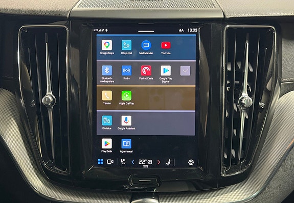 Volvo XC60 13 of 20
