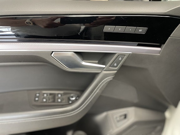 Volkswagen Touareg 13 of 22