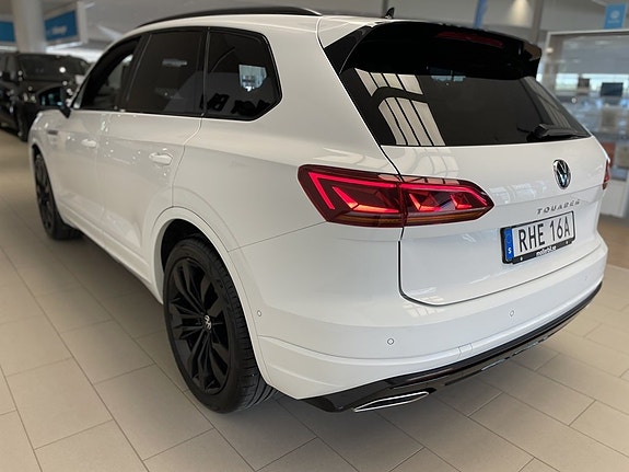 Volkswagen Touareg 10 of 22