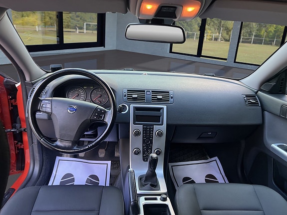 Volvo V50 13 of 21