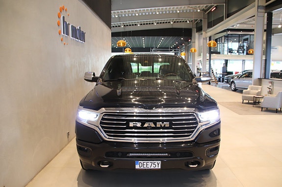 RAM 1500 2 of 5