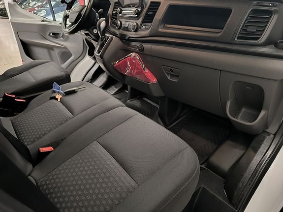 Ford Transit 10 of 10
