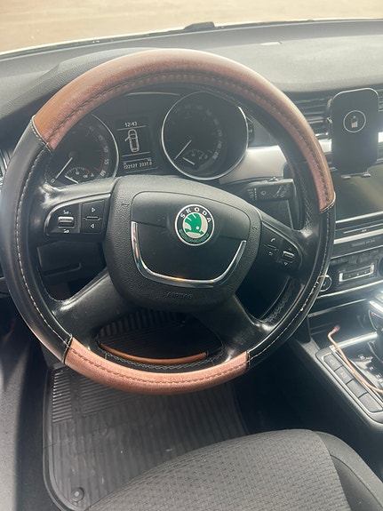 Skoda Superb 4 of 5