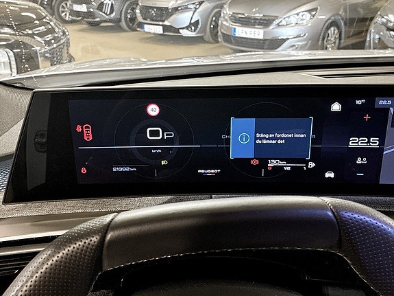Peugeot 5008 8 of 19