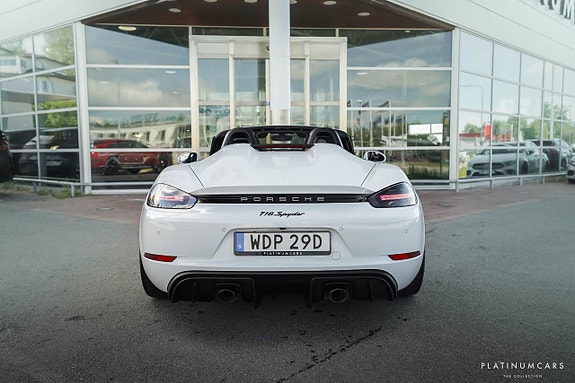 Porsche 718 Spyder 4 of 5