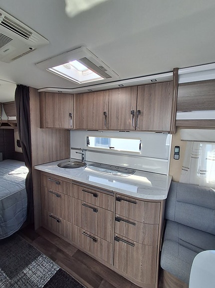 Kabe SMARAGD 520 XL KS 6 of 9