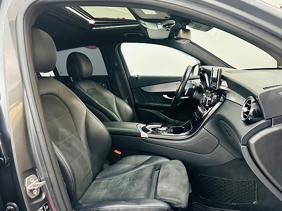 Mercedes-Benz GLC350 e 13 of 24