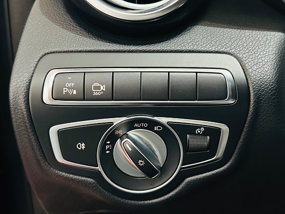 Mercedes-Benz GLC350 e 20 of 24