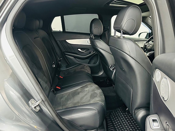 Mercedes-Benz GLC350 e 16 of 24
