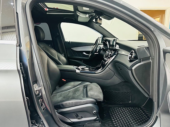 Mercedes-Benz GLC350 e 12 of 24
