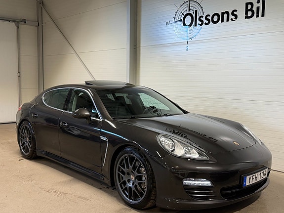Porsche Panamera 4S 8 of 22