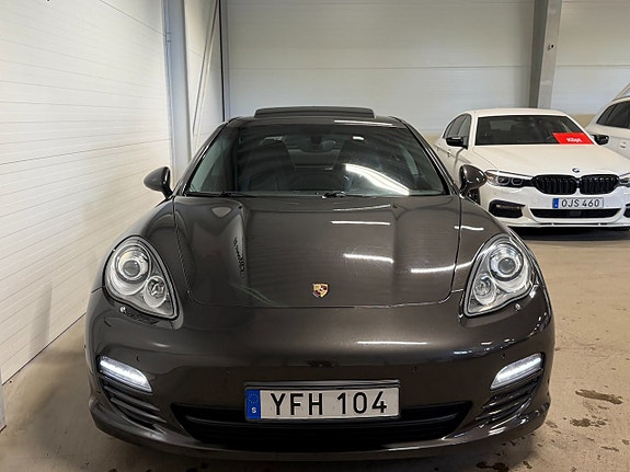 Porsche Panamera 4S 9 of 22