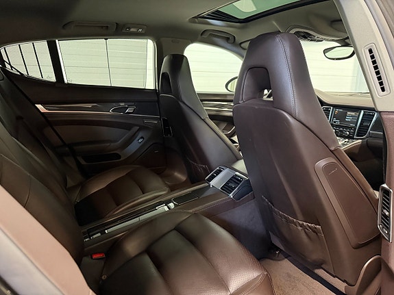 Porsche Panamera 4S 11 of 22
