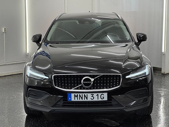 Volvo V60 Cross Country 2 of 20