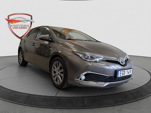 Toyota Auris 3 of 5