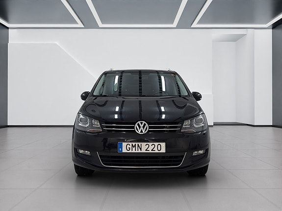 Volkswagen Sharan 2 of 17