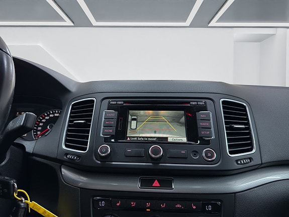 Volkswagen Sharan 12 of 17