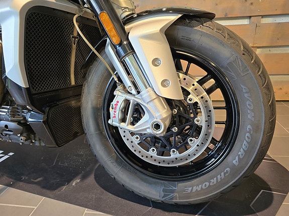 Triumph Rocket 3 R 6 of 13