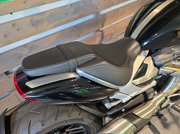 Triumph Rocket 3 R 3 of 13