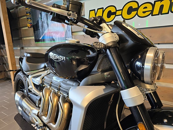 Triumph Rocket 3 R 7 of 13