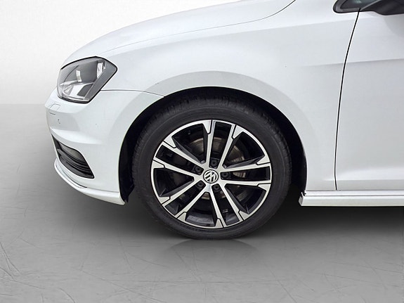 Volkswagen Golf I 21 of 24