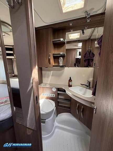 Knaus 590 UE Südwind 8 of 11