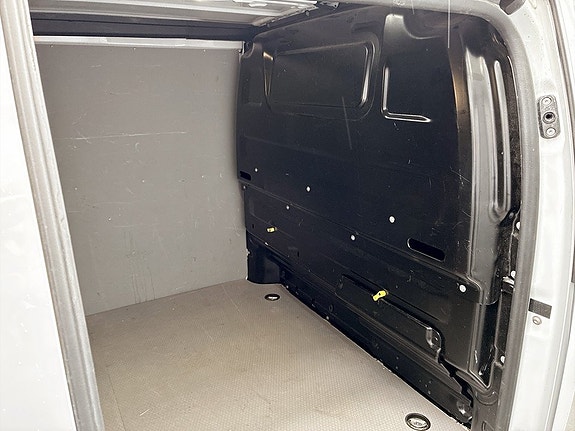 Opel Vivaro 13 of 15