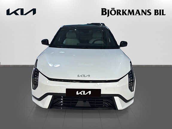 Kia EV4 2 of 18