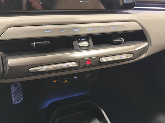 Kia EV4 12 of 18