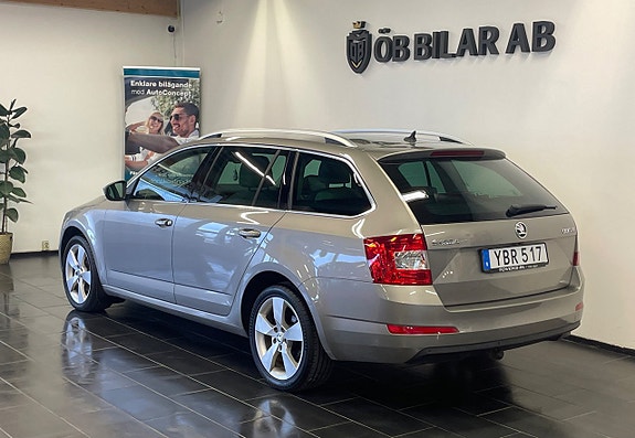Skoda Octavia 3 of 5