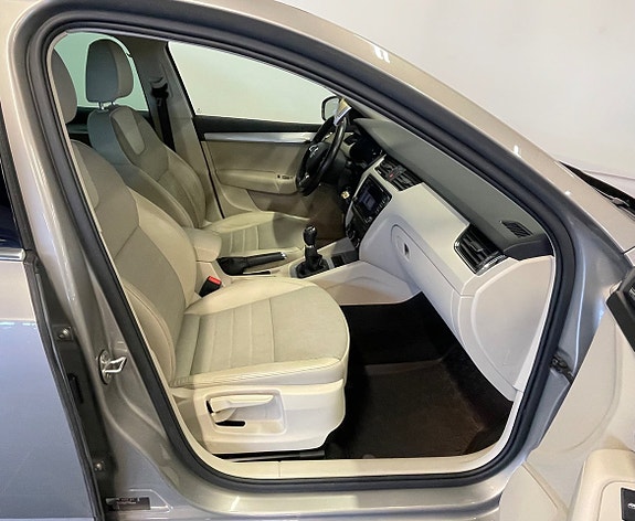 Skoda Octavia 9 of 16