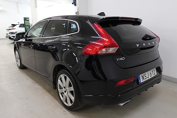 Volvo V40 18 of 19