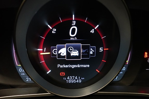 Volvo V40 13 of 19