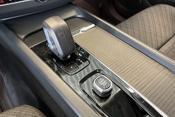 Volvo XC60 17 of 18
